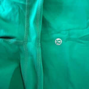 Lululemon Maldives Green 25” Size 10 Align Leggings With Pockets